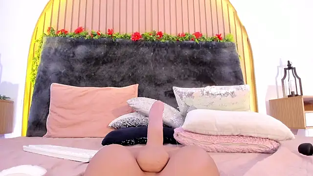 Snapshot of Karlagonzales_ chatting on February 23, 5:18 pm Karlagonzales online show from February 23, 5:18 pm