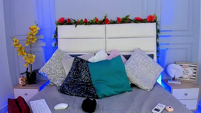 Snapshot of Karlagonzales_ chatting on March 12, 6:33 pm Karlagonzales online show from March 12, 6:33 pm