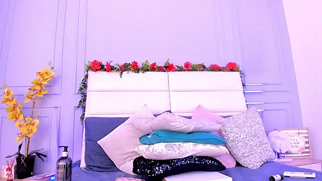 Snapshot of Karlagonzales_ chatting on March 21, 9:45 pm Karlagonzales online show from March 21, 9:45 pm