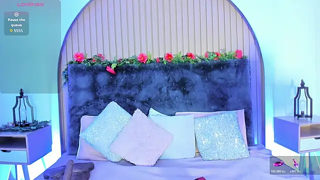 Snapshot of Karlagonzales_ chatting on October 23, 9:41 am Karlagonzales online show from October 23, 9:41 am