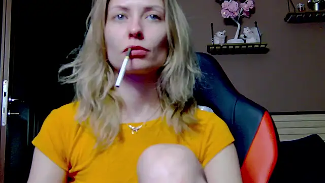 karo123421 online show from December 13, 9:20 pm