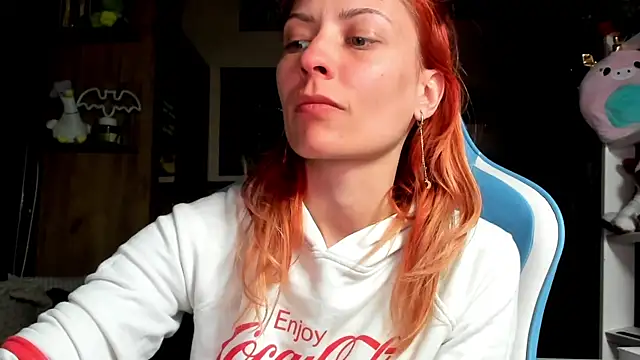 karo123421 online show from April 24, 5:37 pm