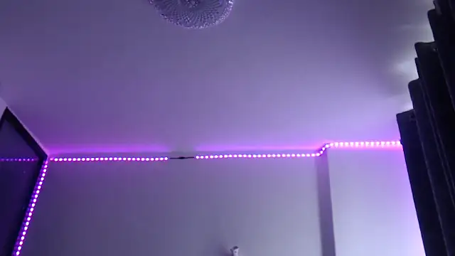 peeky pinky online show from September 22, 7:10 am