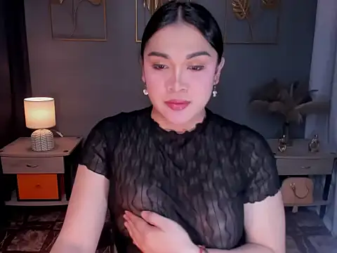 Snapshot of MaxeneCullens chatting on October 29, 4:26 am MaxeneCullens online show from October 29, 4:26 am