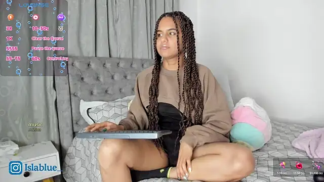 Kianna   online show from November 5, 4:56 am