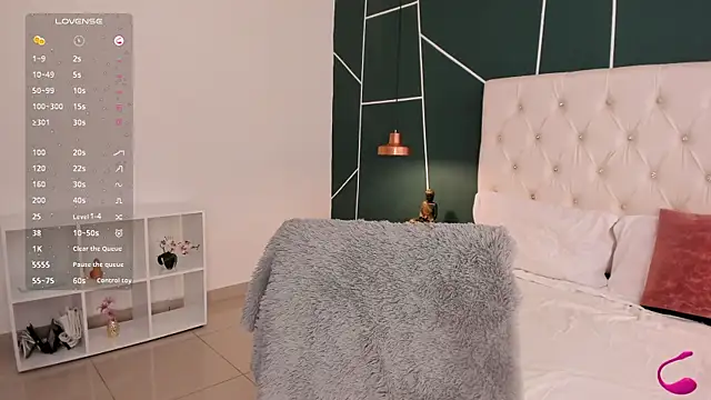 Snapshot of Veronicalanx1 chatting on October 28, 12:09 pm Veronicalanx1 online show from October 28, 12:09 pm