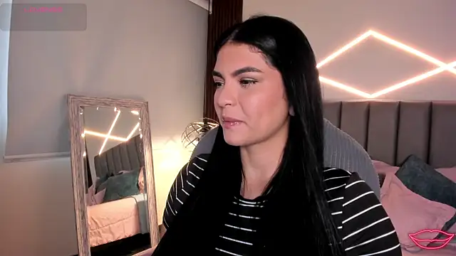 Veronicalanx1 online show from April 30, 11:49 am