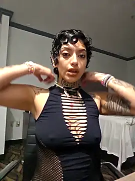 Snapshot of HELLCAT9669 chatting on March 20, 8:08 am HELLCAT9669 online show from March 20, 8:08 am