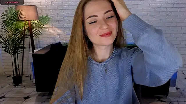 Adelyna Bird online show from March 13, 7:42 am