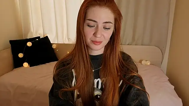 Adelyna Bird online show from December 19, 7:59 am