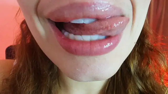 Snapshot of lisbet21x chatting on July 25, 1:41 pm lisbet21x online show from July 25, 1:41 pm