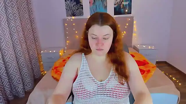 PolinaSalvatore online show from December 13, 7:47 am