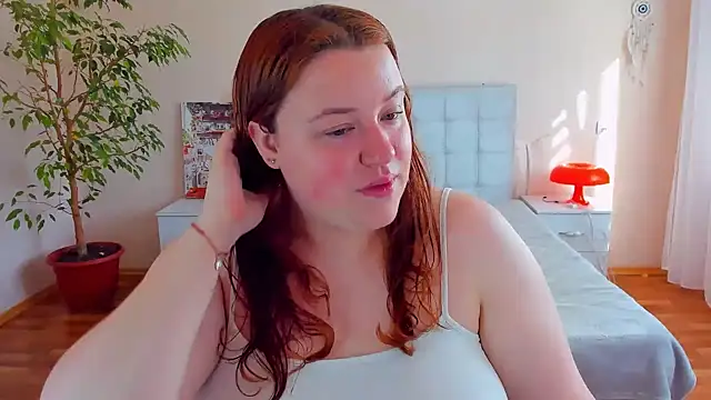 Snapshot of PolinaSalvatore chatting on May 29, 3:48 am PolinaSalvatore online show from May 29, 3:48 am