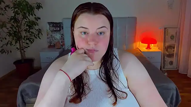 Snapshot of PolinaSalvatore chatting on June 11, 7:23 pm PolinaSalvatore online show from June 11, 7:23 pm