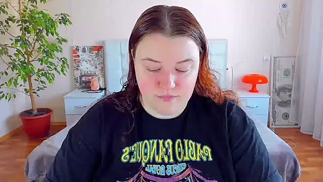 PolinaSalvatore online show from June 24, 1:54 pm