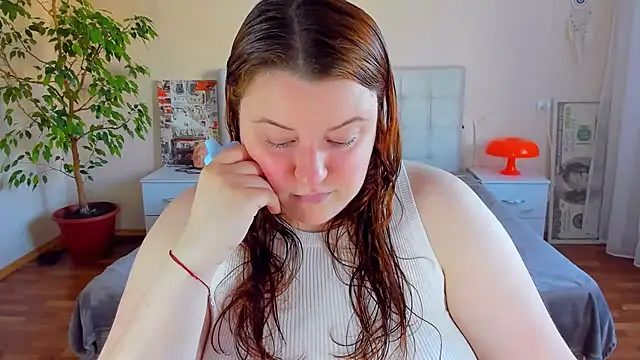 PolinaSalvatore online show from July 7, 3:16 pm