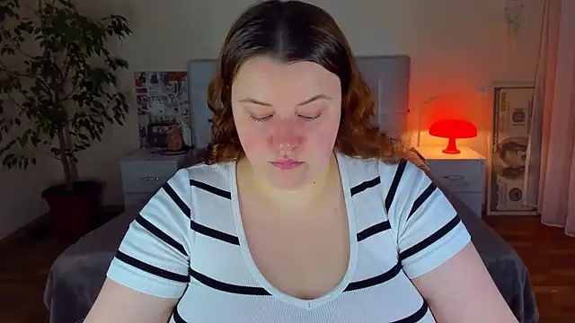 PolinaSalvatore online show from July 9, 5:50 pm