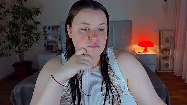 PolinaSalvatore online show from July 21, 6:32 pm