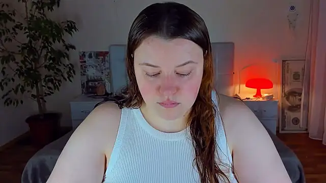 PolinaSalvatore online show from July 22, 5:27 pm