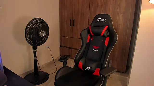 Jake simons online show from February 15, 7:51 am