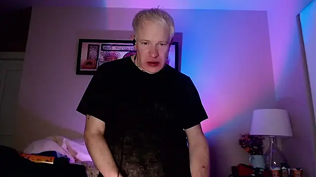 Snarfle82 online show from November 29, 4:48 am