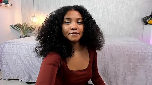 Snapshot of Zafiiraa chatting on May 14, 4:19 am Zafiiraa online show from May 14, 4:19 am