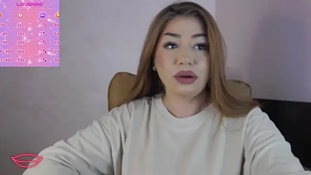 Snapshot of Ella_sweety chatting on June 7, 5:00 am Ella sweety online show from June 7, 5:00 am