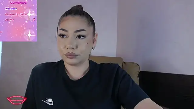 Snapshot of Ella_sweety chatting on June 9, 5:52 am Ella sweety online show from June 9, 5:52 am