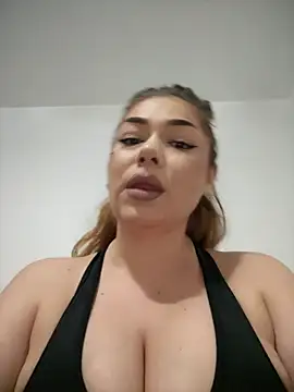 Snapshot of Ella_sweety chatting on July 3, 7:09 pm Ella sweety online show from July 3, 7:09 pm