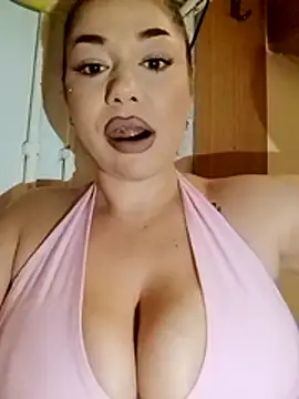 Snapshot of Ella_sweety chatting on August 3, 7:50 pm Ella sweety online show from August 3, 7:50 pm
