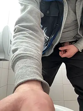 simoninside25 online show from February 25, 11:09 am