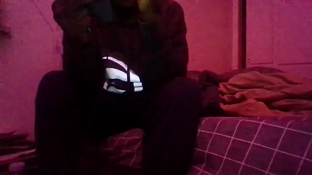 Snapshot of Daddy_hook chatting on December 20, 12:45 pm Daddy hook online show from December 20, 12:45 pm