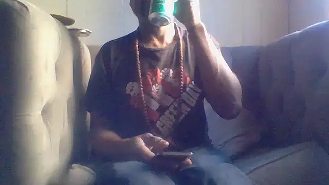 Snapshot of Daddy_hook chatting on January 15, 11:19 pm Daddy hook online show from January 15, 11:19 pm