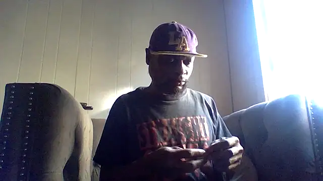 Snapshot of Daddy_hook chatting on February 9, 11:42 pm Daddy hook online show from February 9, 11:42 pm