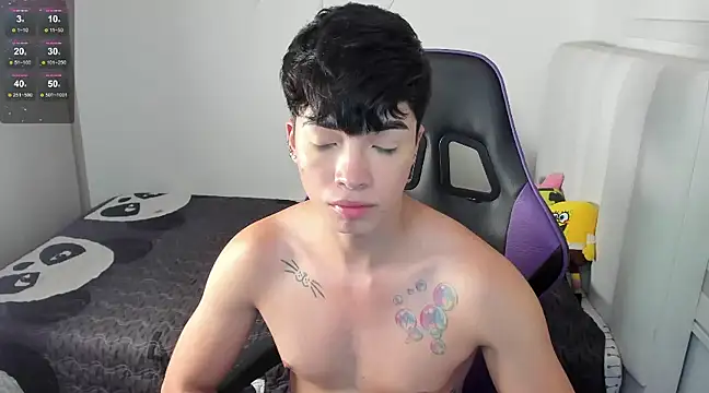 santy7v7 online show from December 18, 4:28 pm