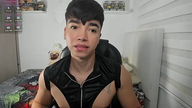 santy7v7 online show from February 15, 1:31 pm