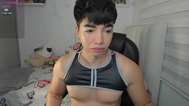 Snapshot of santy7v7 chatting on June 13, 1:31 pm santy7v7 online show from June 13, 1:31 pm