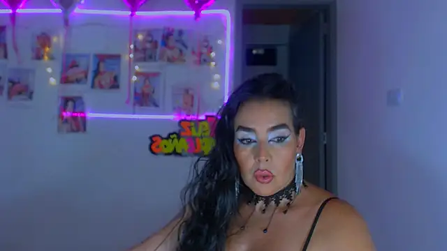 sweet vanessa 22 online show from January 24, 2:18 am