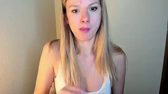 Annloveyou online show from January 12, 10:43 pm