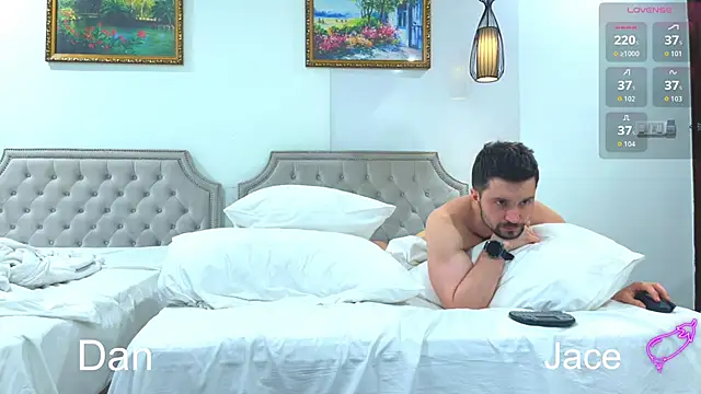 Snapshot of cummingboys chatting on March 23, 10:08 am cummingboys online show from March 23, 10:08 am