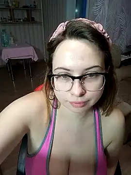 Snapshot of DienkaGreen chatting on December 27, 2:25 am DienkaGreen online show from December 27, 2:25 am