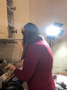 Snapshot of DienkaGreen chatting on November 23, 5:57 pm DienkaGreen online show from November 23, 5:57 pm