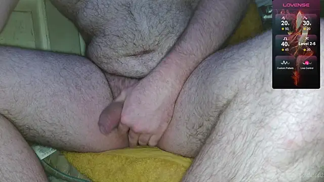 Snapshot of peterpage97 chatting on April 8, 12:38 pm peterpage97 online show from April 8, 12:38 pm