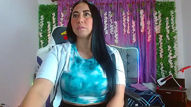 ariana-lopez online show from September 18, 4:47 am