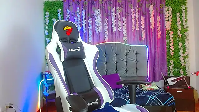 ariana-lopez online show from September 19, 3:45 pm