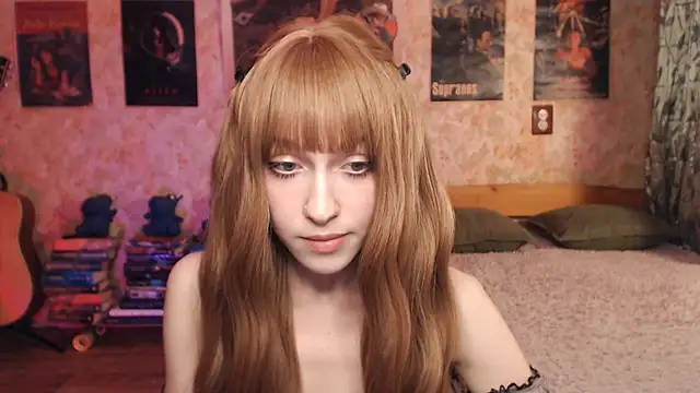 Friendly Ellie online show from November 22, 1:26 am