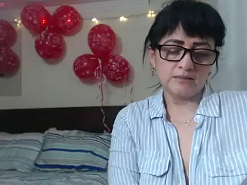 Snapshot of ISABEEL_SOFIA01 chatting on February 20, 12:08 am ISABEEL SOFIA01 online show from February 20, 12:08 am