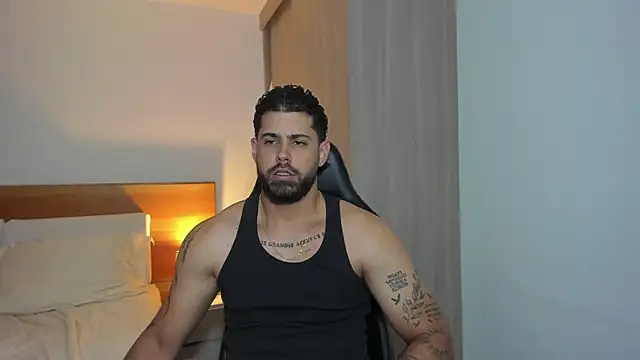 Snapshot of Justyn_Torres chatting on January 5, 6:02 pm Justyn Torres online show from January 5, 6:02 pm