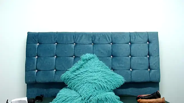 valentinaricothx online show from December 16, 3:17 pm