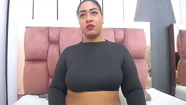 Snapshot of arianna_pearl chatting on May 11, 12:44 pm arianna pearl online show from May 11, 12:44 pm